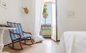Petit Hotel Petra-Rentallorca